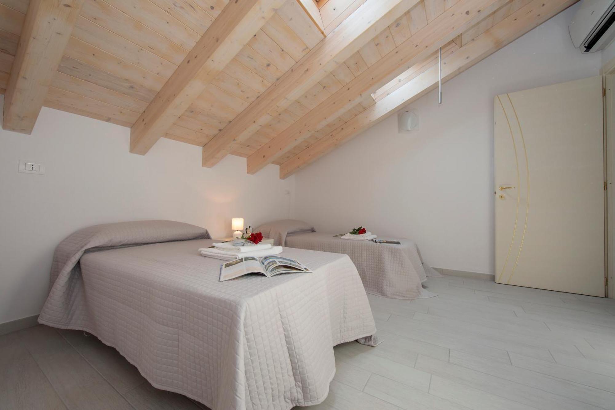 Silver Lake Apartment - Happy Rentals Angera Buitenkant foto