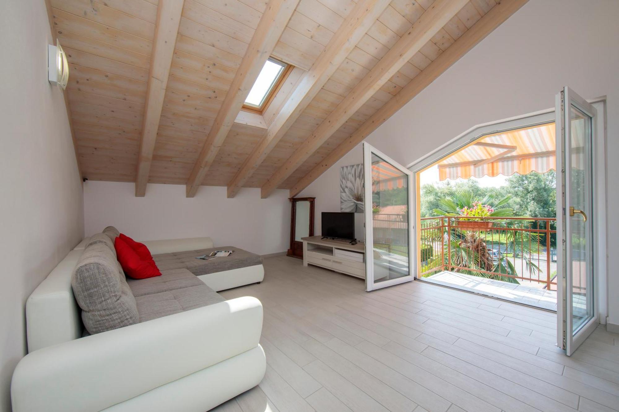Silver Lake Apartment - Happy Rentals Angera Buitenkant foto