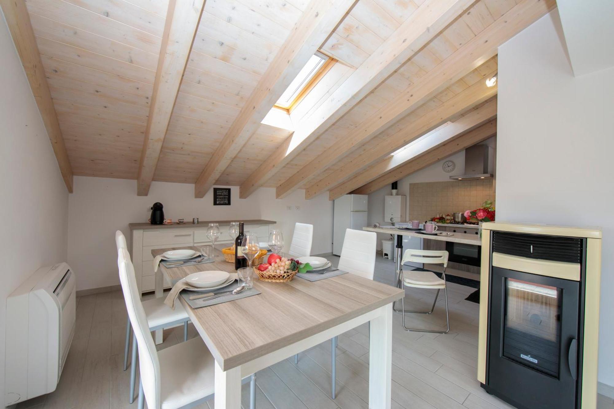 Silver Lake Apartment - Happy Rentals Angera Buitenkant foto