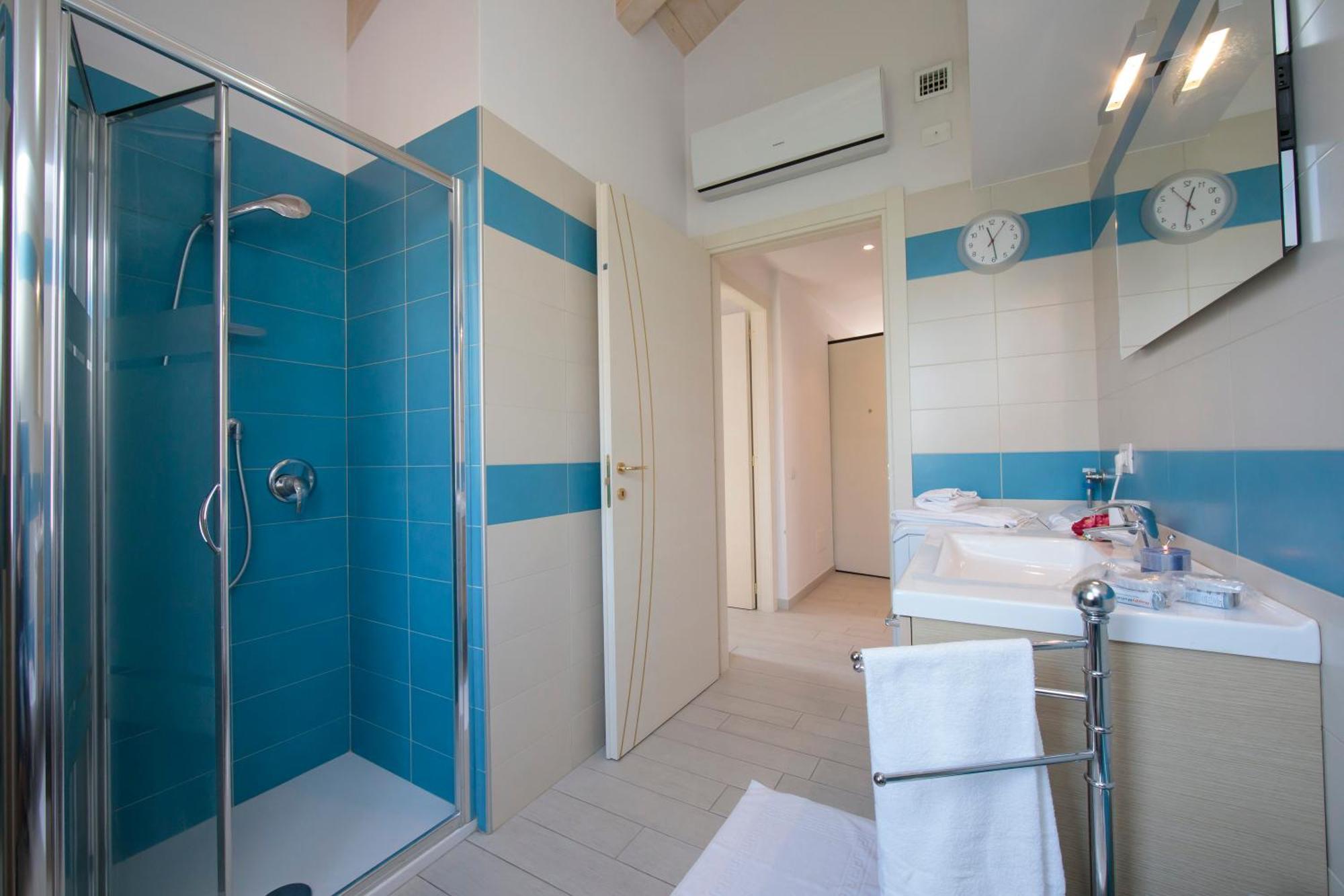 Silver Lake Apartment - Happy Rentals Angera Buitenkant foto